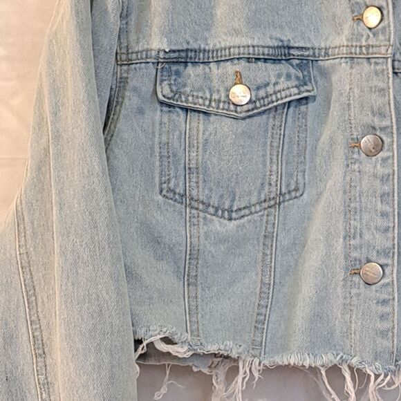 Caution to the Wind Cropped Distressed Frayed Hemline Causal Jacket Size 12 Y2K - Picture 4 of 12